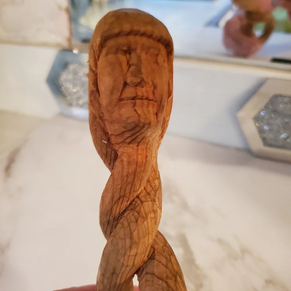 Hand Carved Man W Rope - Picture 4 of 10